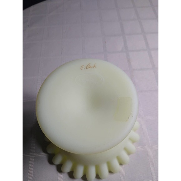 Fenton custard glass flowered compote, hand painted by C. Ash - Picture 8 of 8